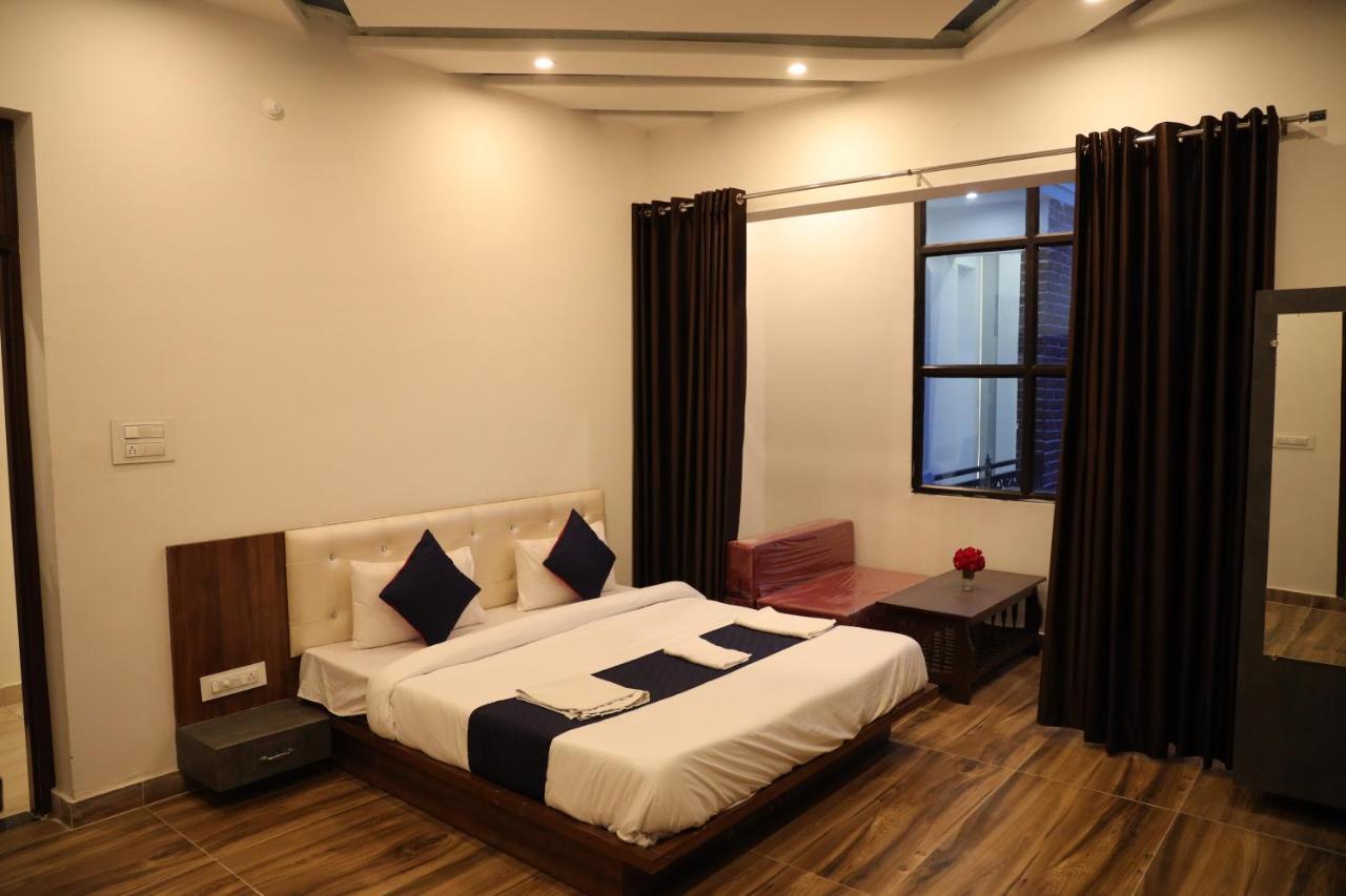Winter Mountain Resort Pushkar Luaran gambar