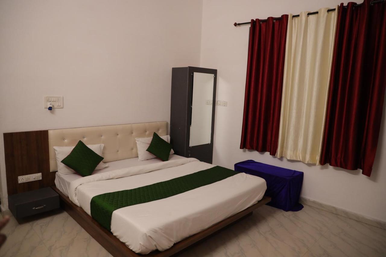 Winter Mountain Resort Pushkar Luaran gambar