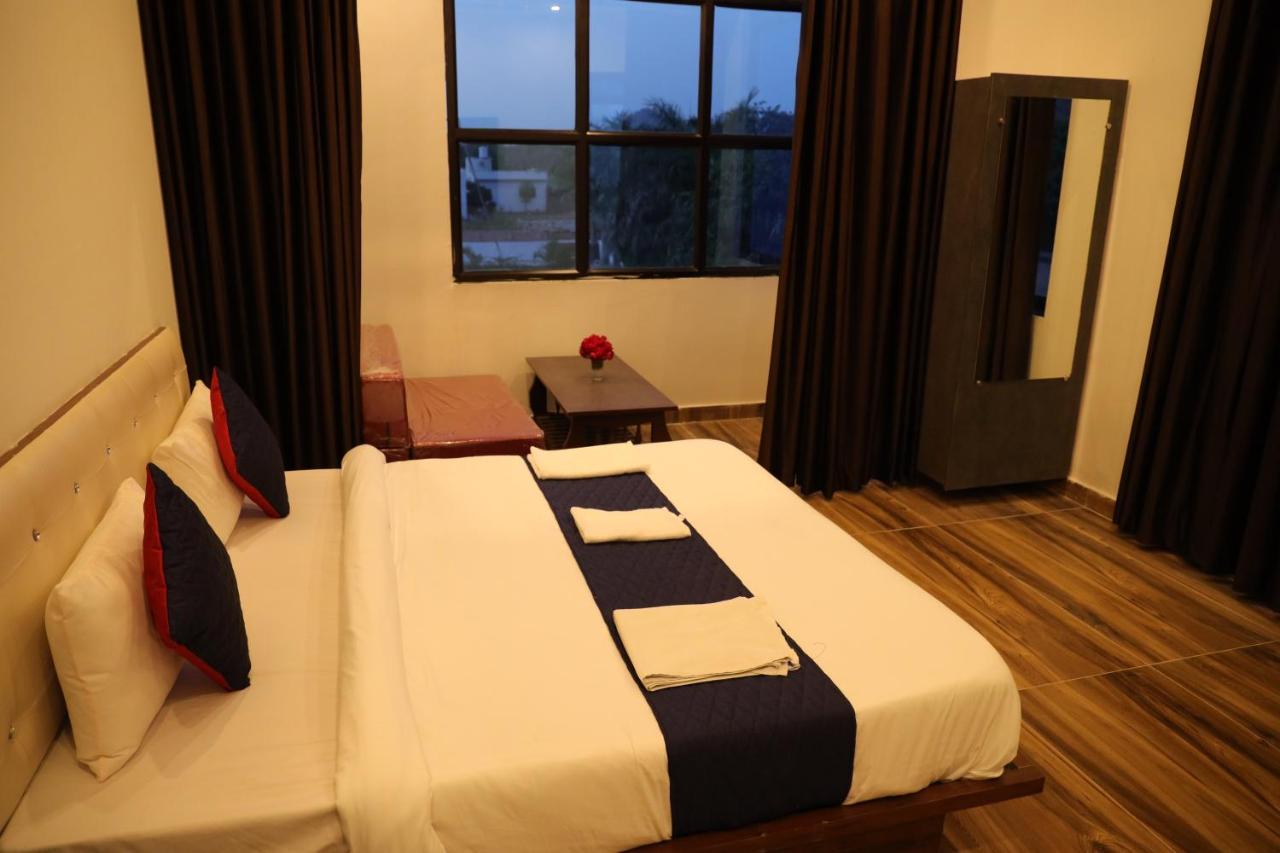 Winter Mountain Resort Pushkar Luaran gambar